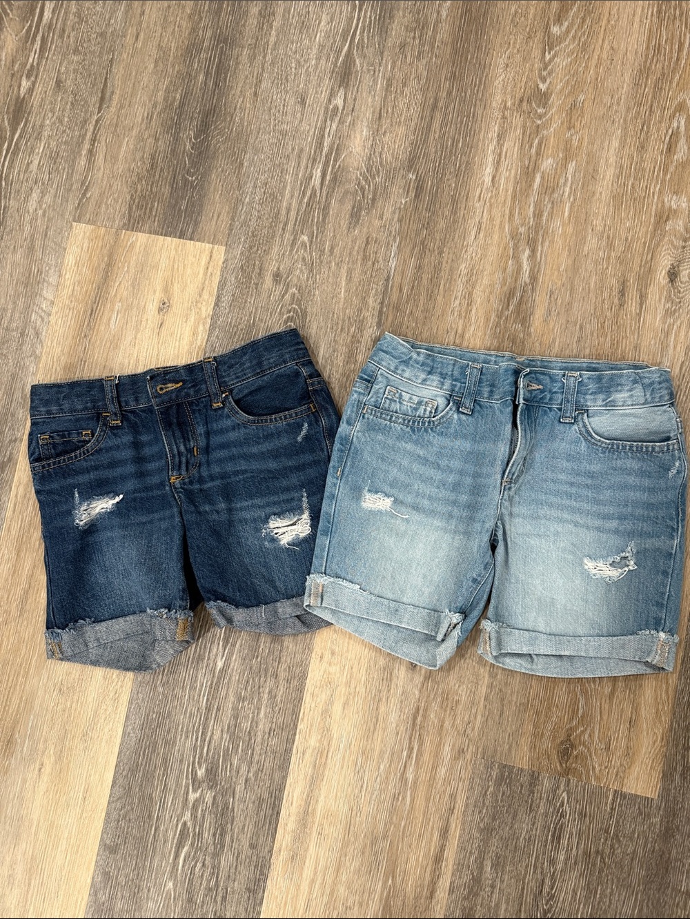 Place Girls Denim Shorts - Dark Indigo & Light Blue size 8 midi mi-long like new